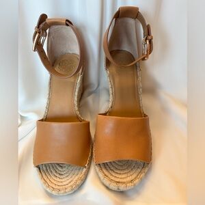 Vince Camuto VC Leerá Tan Vachetta Size 10 Great New Condition